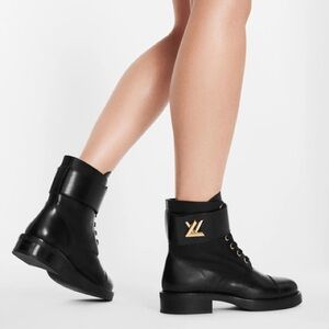 Louis Vuitton Wonderland Flat Ranger Boots – Black – Size 37